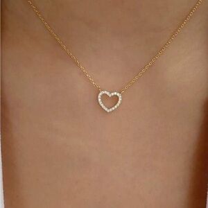 Heart pendant necklace